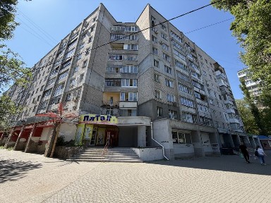 Аренда торговой недвижимости р-н Площади Победы