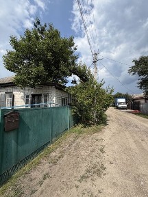 Продаж будинку у центрі Червоної Слободи