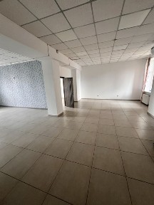 Івано-Франківськ, вулиця Любомира Гузара 27