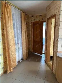 Гарний будинок у передмісті. Є-відновлення - ТАК