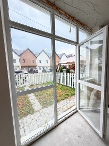 Продаж! Квартира з частковим ремонтом 32м2 +16м2 двір - 45500$
