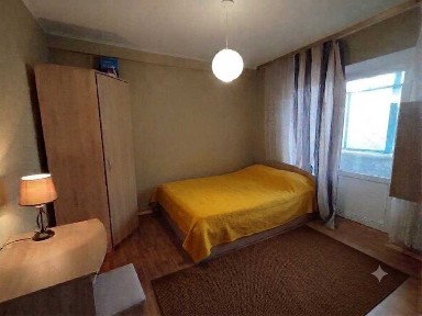 Продаж 1-кім Космонавта Поповича 24 ( Космонавта Волкова) Лісовий масив біля парку.
