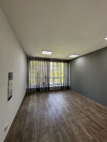 Пр. Миру 39м2 Здам Офіс з Парковкою та ХОРОШОЮ ЦІною