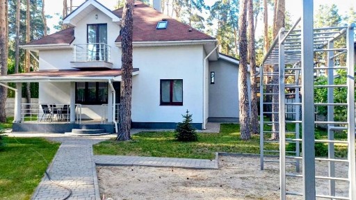 Будинок на 10сот. Буча Лісова асфальтована вулиця шлагбауми.