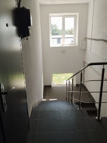 ВЛАСНИК! Продам автономну 3 -к. квартиру зі свердловиною та опаленням.