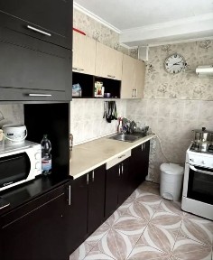 Київ, Дніпровський, Iryny Bekeshkinoi Street 8