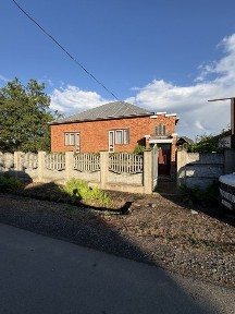Продається будинок ! Закарпатська обл. Берегівський р-н с. Богаревиця, буд. 7-А