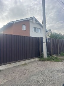 Дім з новим ремонтом та газовим опаленням 200 кв 4 кім в Гнедин Гнідин