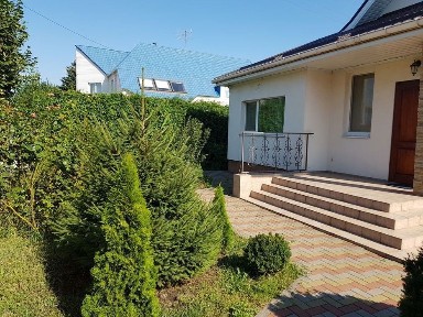 Продам качественный дом Новоалександровка заходи живи