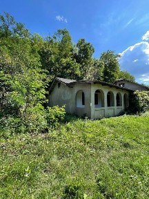 Будинок Незвисько, 18с. землі