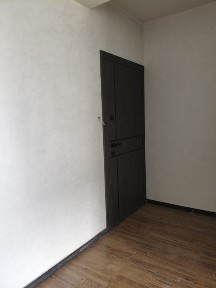 Продаж квартири дворівневої