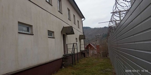 Продам базу в смт Міжгірʼя під базу відпочинку