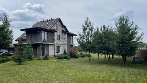 Продам будинок біля лісу