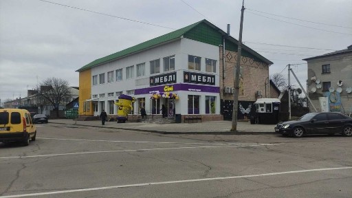 Оренда торгового приміщення смт. Маневичі 60 кв. м-500 грн/кв. м