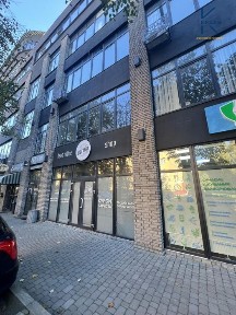 Продаж фасадного приміщення БЦ Luxury