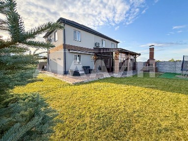 Преміум будинок на Дніпровскій, 250 м2, 15 сот