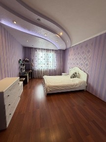 ПРОДАЖ великої 3-4кім. квартири Червоної Калини 1В. Найкраща локація Деснянський