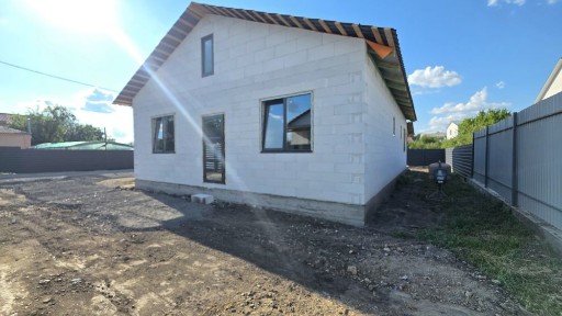 БУДИНОК 100кв. м поряд з ШКОЛОЮ на 5 сотках.
