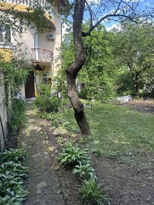 Продаж (продажа) дуплекс, 4 сотки землі, 1/2 будинок (дом) -3 -к кімнати (60 кв м) на 1 -му поверсі, Відрадний (Соломянский район )