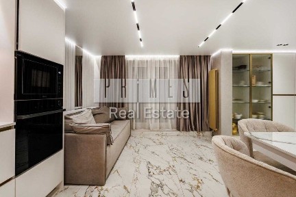 Київська область, Нові Безрадичі