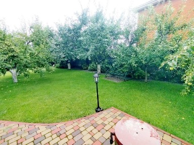 Просторий капітальний будинок 274 м² на 10 сотках - Софіївська Борщагівка