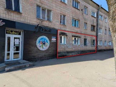 Комерційне приміщення на зупинці транспорту - ідеально під бізнес у Рівному