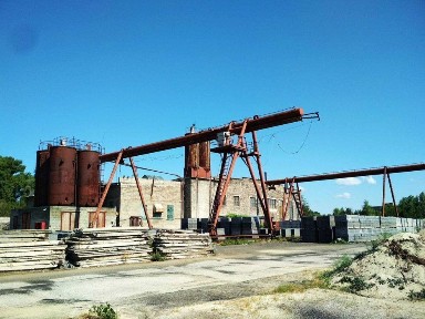Виробничий комплекс з залізн. коліями та сховищем (п3)