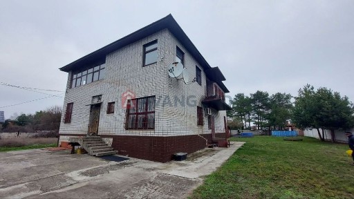 Просторный дом в Обуховке 400 кв м, 15 соток, 105000$