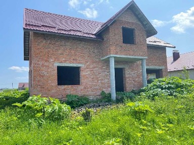Продам будинок поруч Івано-Франківська