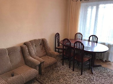 Київ, Андрія Аболмасова вул., 3