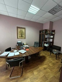 Продаж комерційного приміщення В ЦЕНТРІ міста! Гонча навпроти Оранти