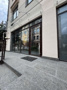 Оренда комерційного приміщення в ценрі міста