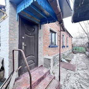 Продаж частини будинку на Новомиколаївці