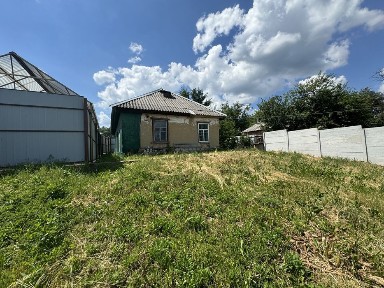 Будинок з сонячною станцією 30 квт