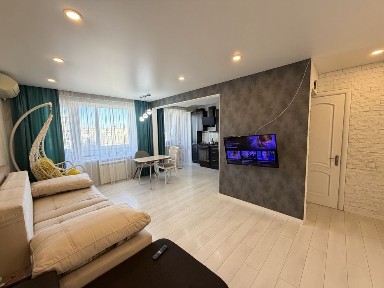 Продам 3к квартиру в Центрі міста, Пр. Центральний