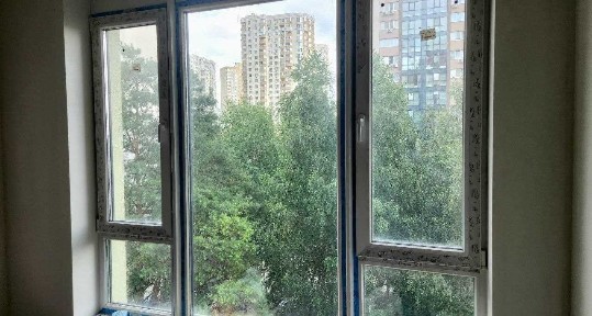 Київська обл., Броварський район, м. Бровари, Чорновола вул., 8