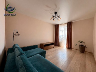 Продаж 1-кімнатної квартири 42 м², Зачепи вул., 16