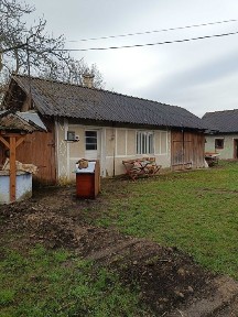 Продається будинок з прибудовами та 22с. землі Любківці (Коломийського р-ну)