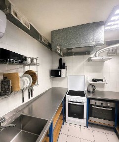 ОРЕНДА! ХОЧЕШЬ щоб твій бізнес був впізнаваний та знаходився в самому прохідному місті ? Звертайся є ГАРЯЧА ПРОПОЗИЦІЯ площею 163 кв. м. ТОП ЛОКАЦІЯ