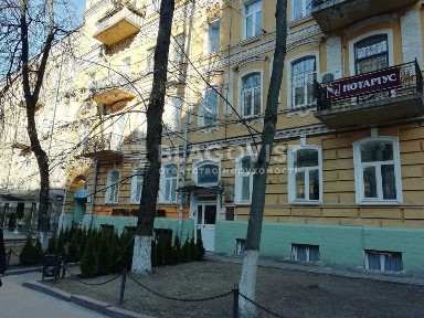 Золоті Ворота /Метро Університет Пирогова 5 вікна у двір