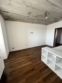 Продаж 3-х кім. квартири