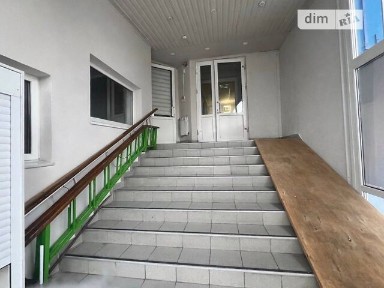 Здається комерційне приміщення на вул. Свободи 22, площа 200 кв. м • ID 34498363