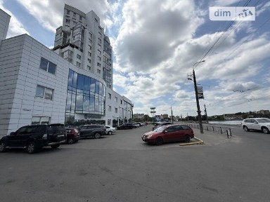 Здається комерційне приміщення на вул. Степана Бандери 2/1А, площа 616.8 кв. м • ID 34398120