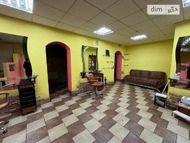 Здається комерційне приміщення на вул. Михайла Грушевського 28/31, площа 87.6 кв. м • ID 33945467