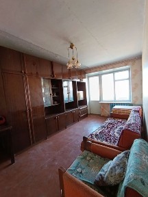 Продаж 2-х кімнатна на Амосова район міської лікарні