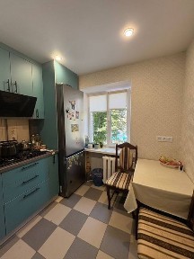 Продам сучасну 2-кімнатну квартиру в самому центрі міста - вул. Петропавлівська!
