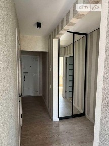 Продаж 2к квартири 47 кв. м на вул. Героїв Космосу 7 • ID 34569594