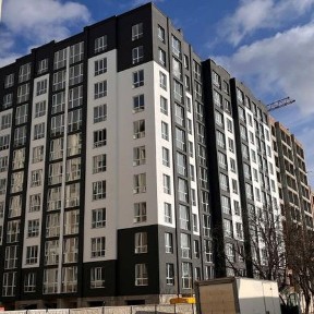 Розтермінування 2 к квартира біля парку Шевченка по вул. Чорновола