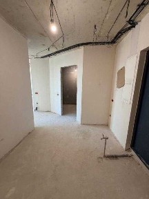2 кім квартира у зданому будинку, центр міста