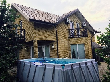 Продаётся дом с мебелью и техникой коттеджного типа